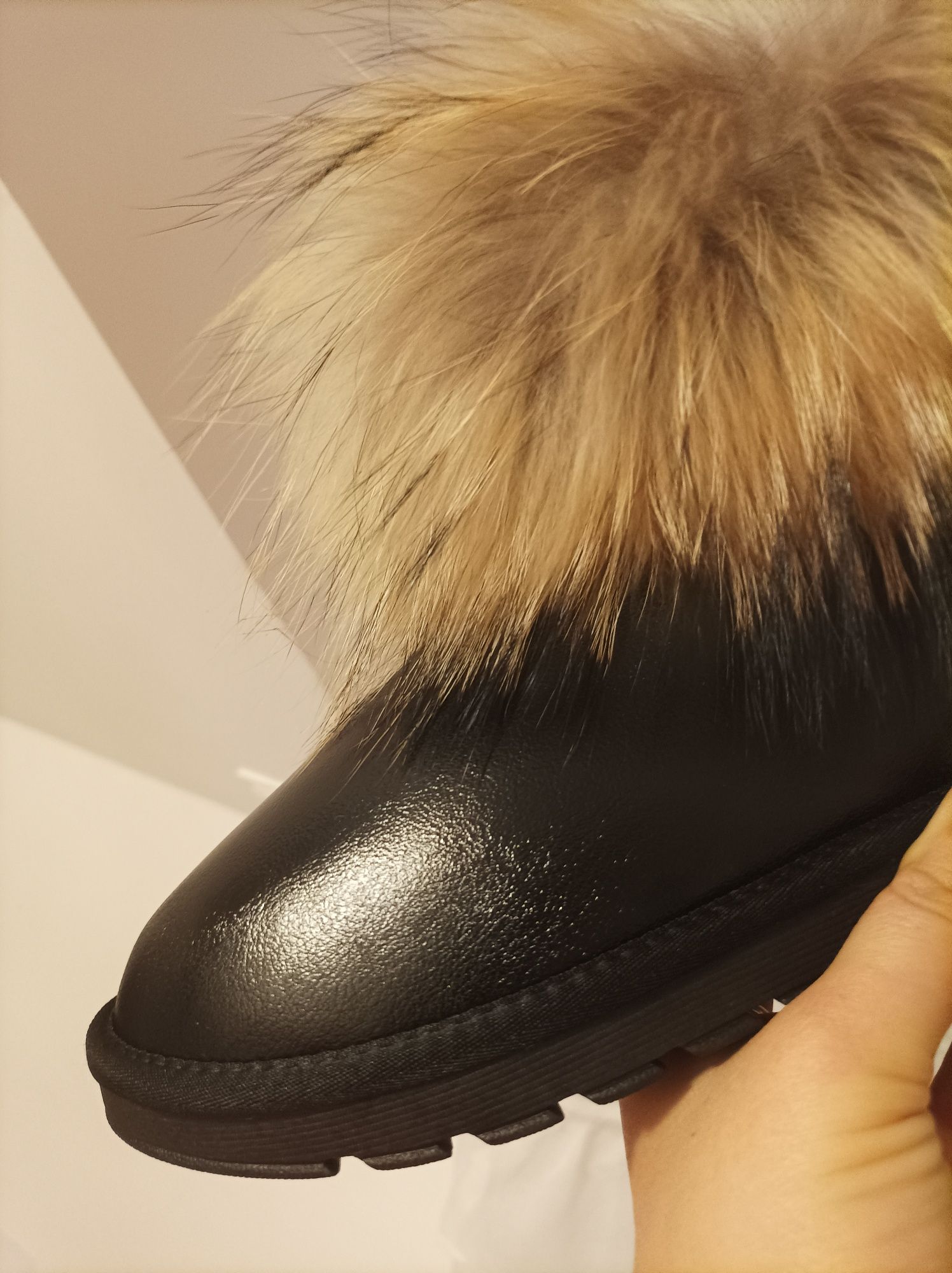 Eleganckie śniegowce emu naturalne futerko z jenota skóra kolory