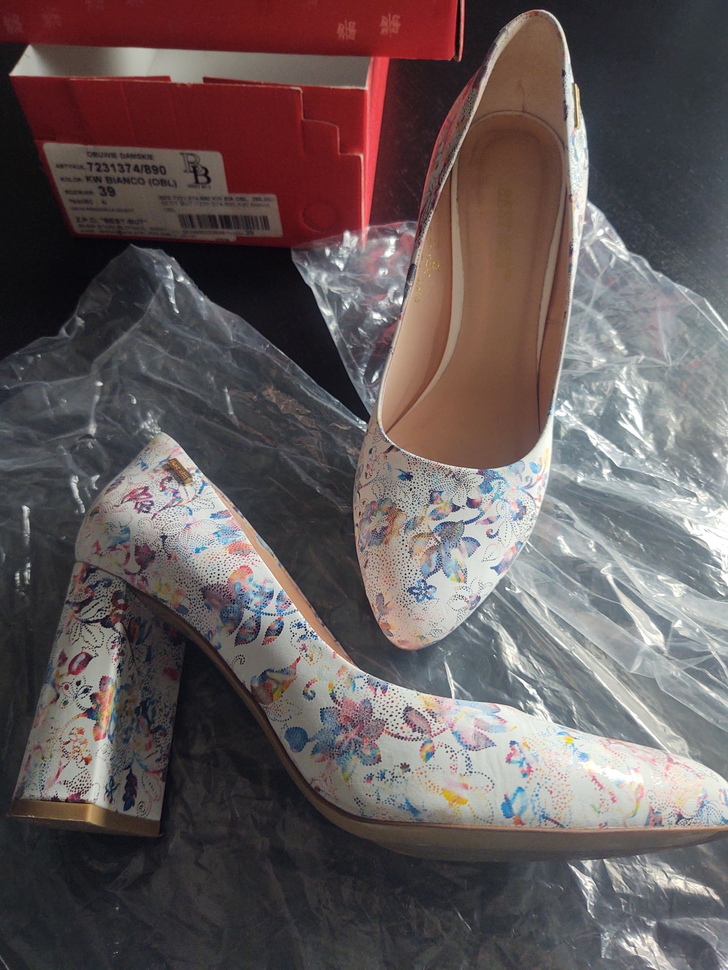 Buty na obcasie BEST BUT roz 39