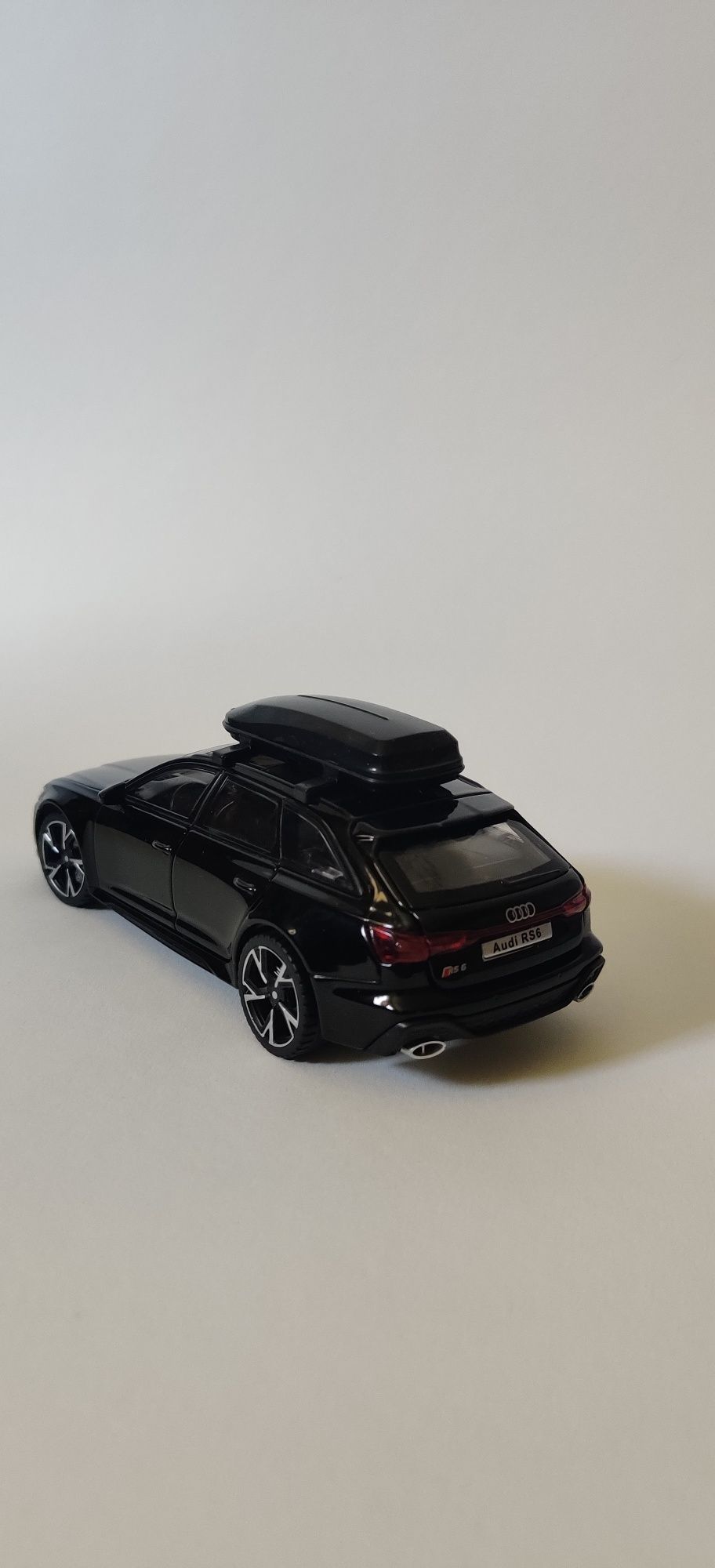 Модель авто Audi RS6 1/32 1:32
