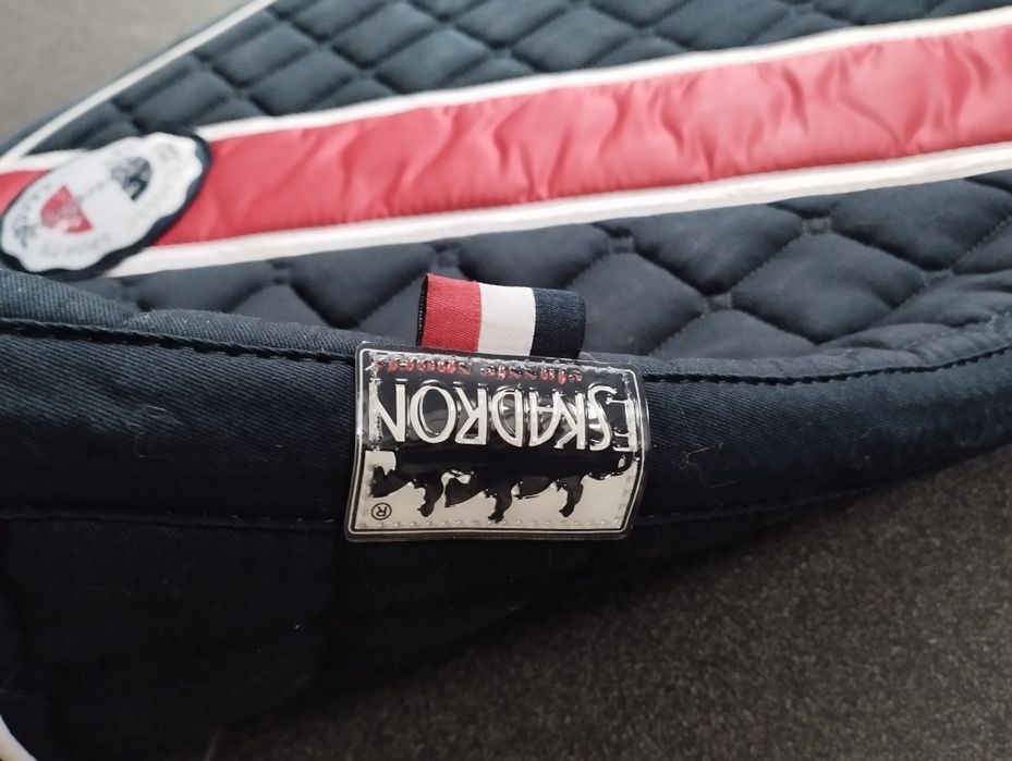 Czaprak eskadron SS2017 VS granatowo-czerwony
