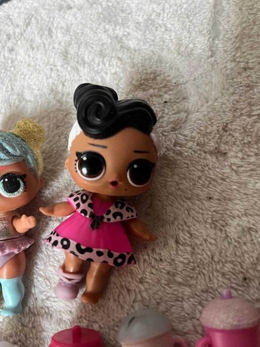 Sprzedam zestaw lalek LOL
