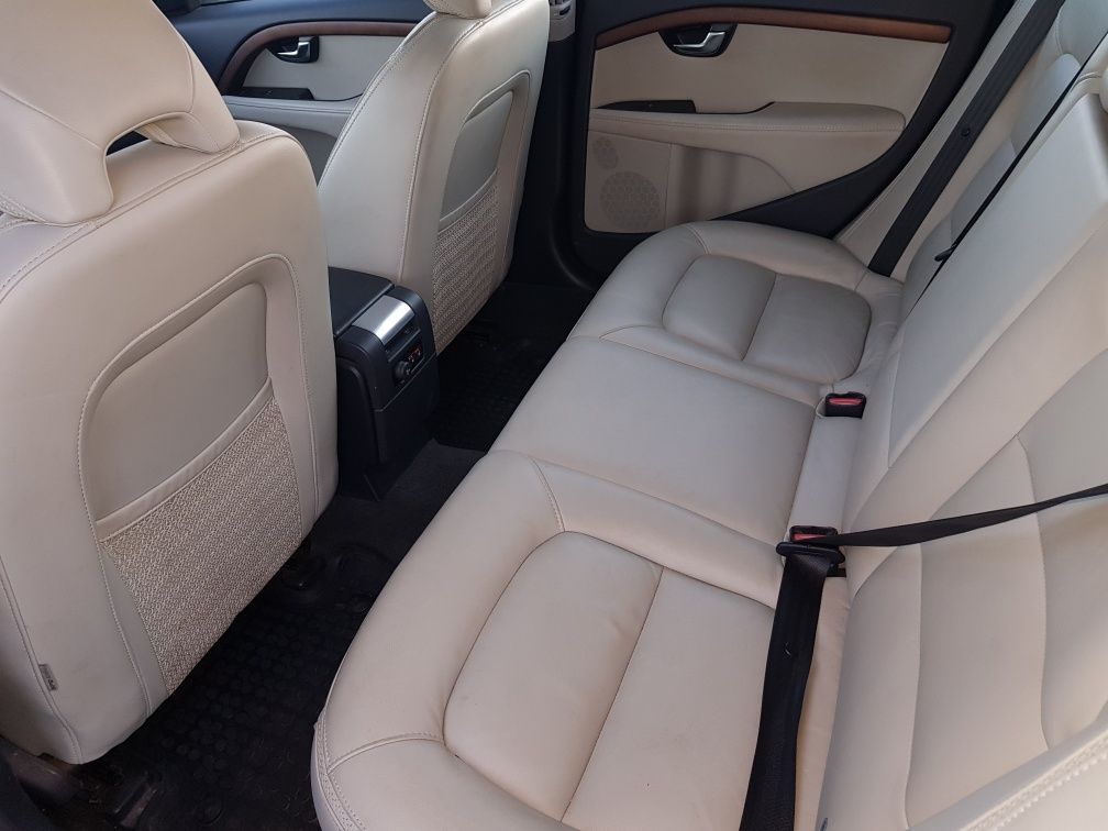 Volvo xc70 summum 2.0d d4