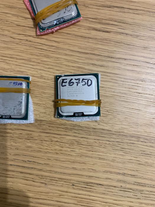 Various LGA 775 Dual-Core CPUs64564181284611122