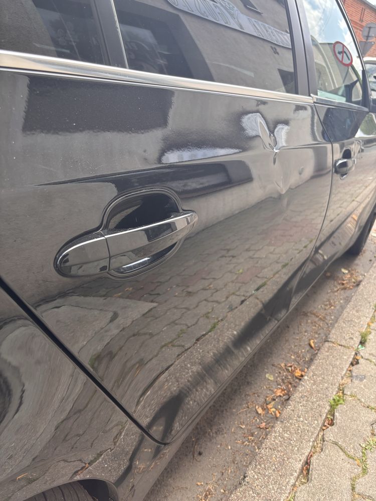 E61 530D 218KM Manual Klima HAK Felgi 19 M pakiet
