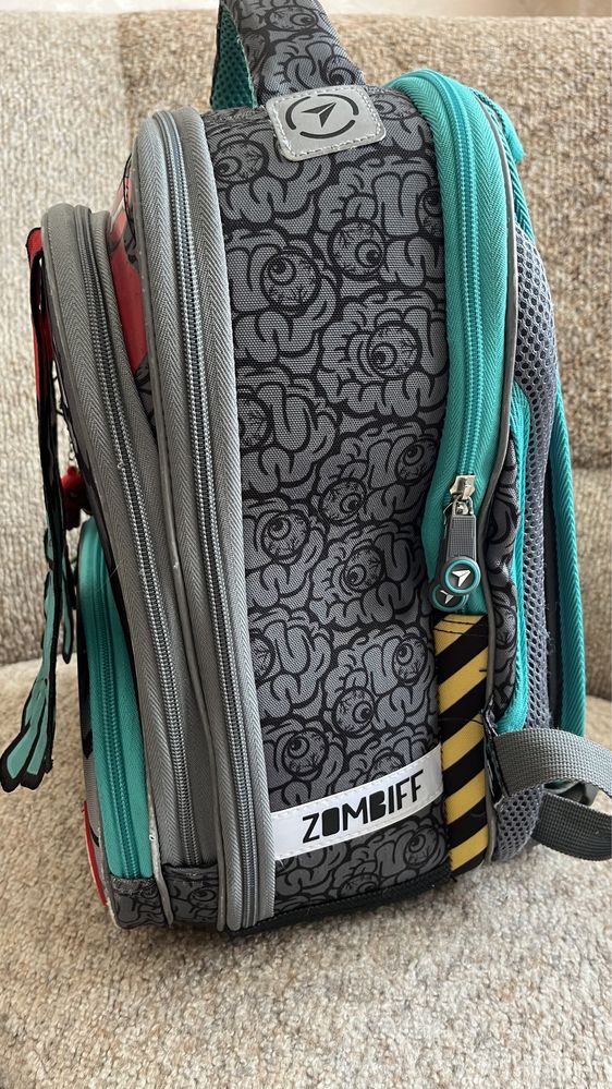 Рюкзак школьный YES Zombiff