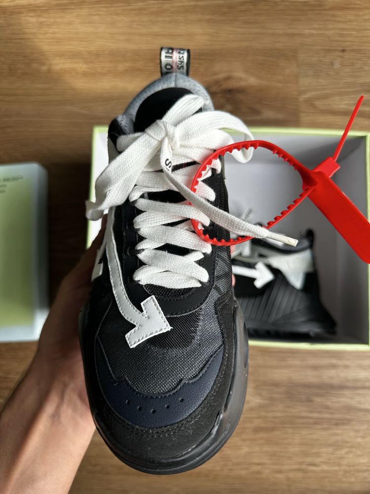 Off White ODSY-1000