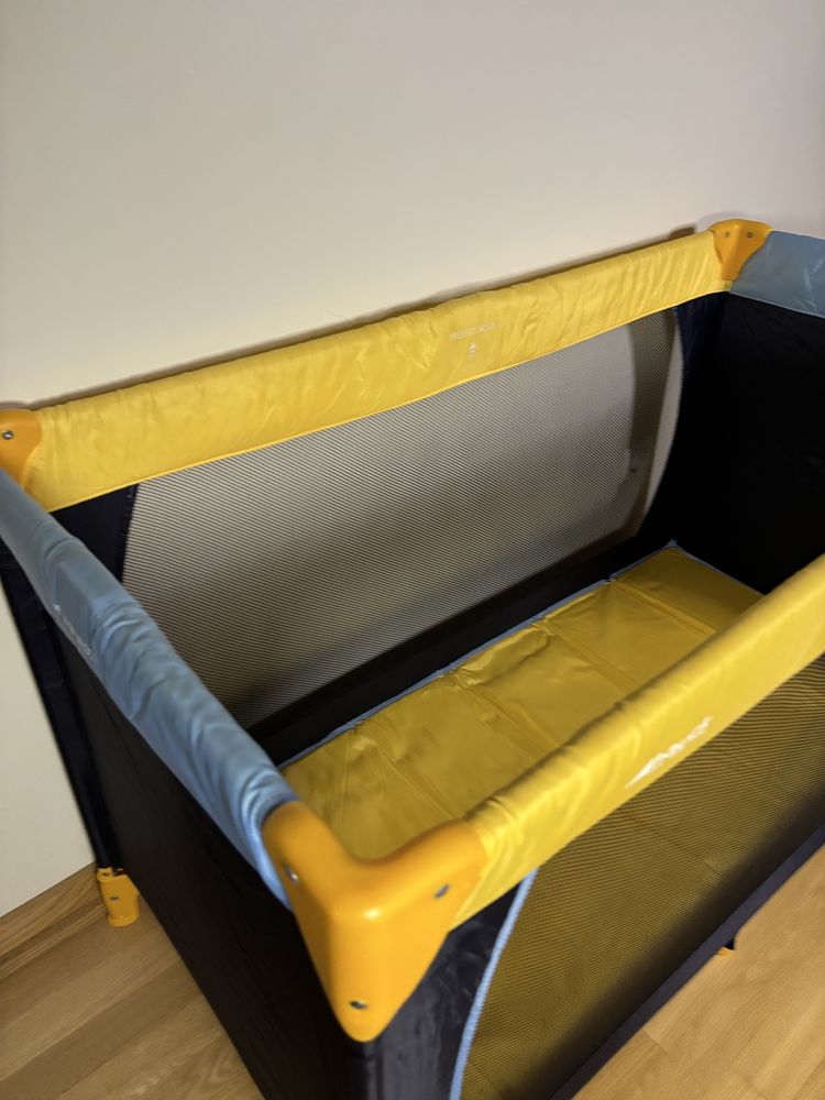 Cama de Viagem para Bebé Hauck com Colchão