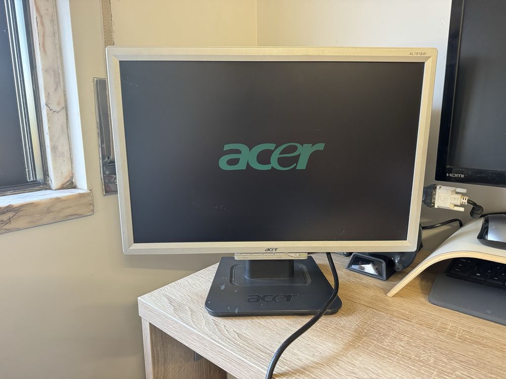 Monitor 19” Acer