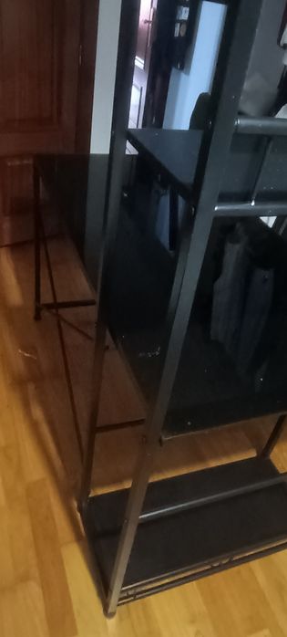Secretaria com tampo de vidro