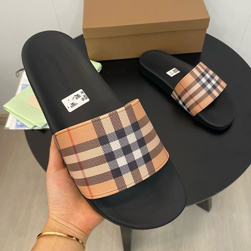 Тапочки барбері/Burberry slippers