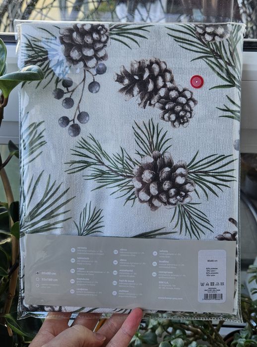 Nowa, piękna serweta  Home&You Pinha,  80x80 cm. 
Nowa, piękna serweta