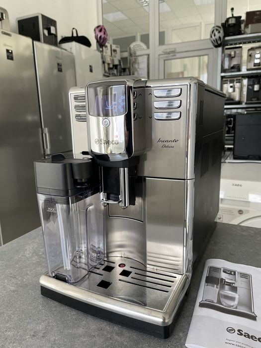 Кофемашина Saeco Incanto Deluxe HD8921 из Германии гарантия обслужена