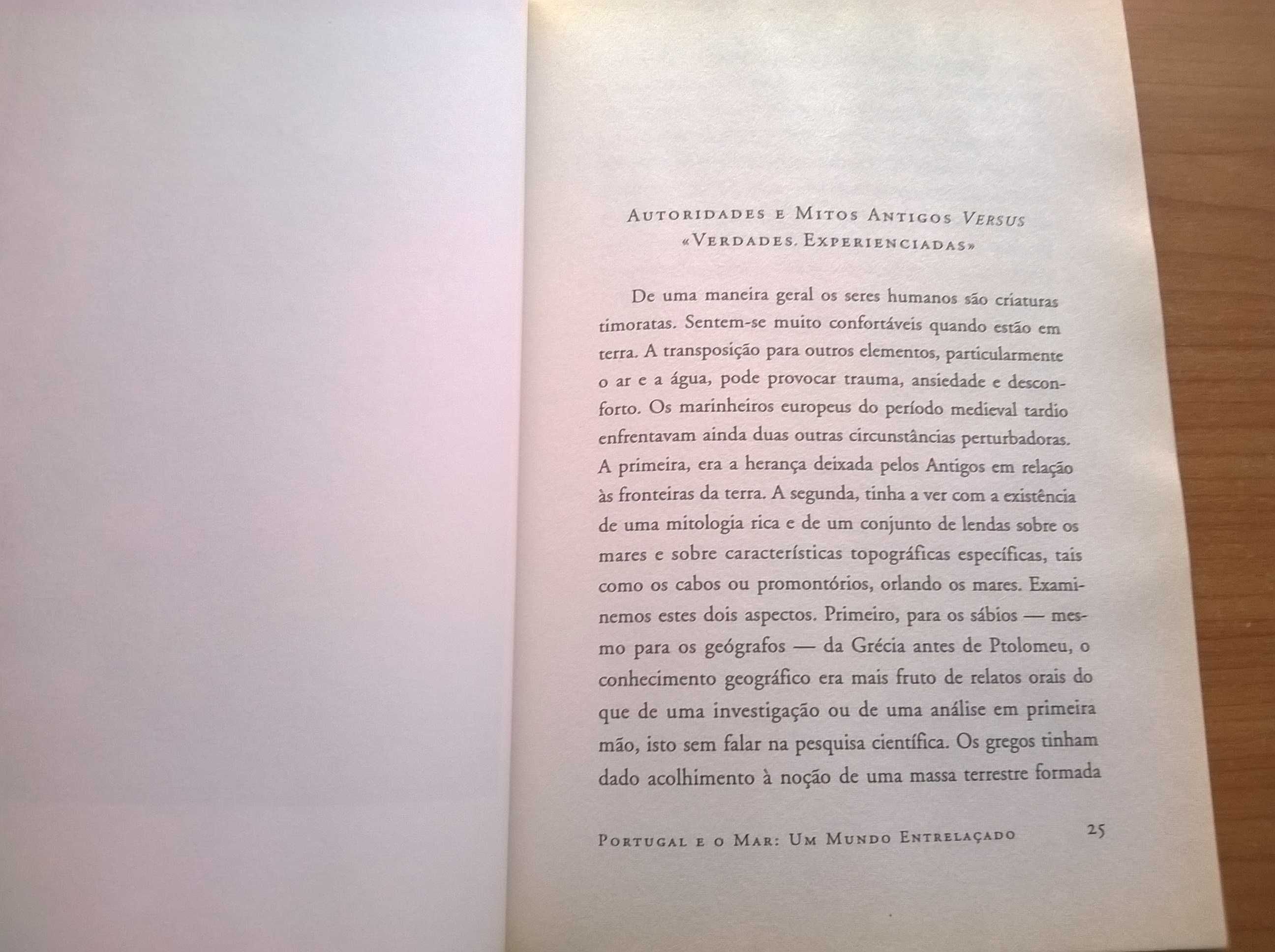 Portugal e o Mar, Um Mundo Entrelaçado - A.J.R. Russell-Wood