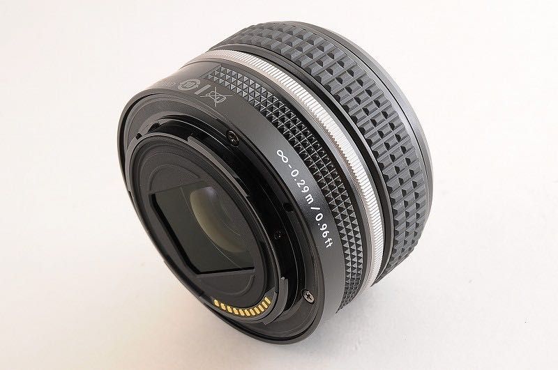 NIKON Z f e 40mm f2 SE + Extras