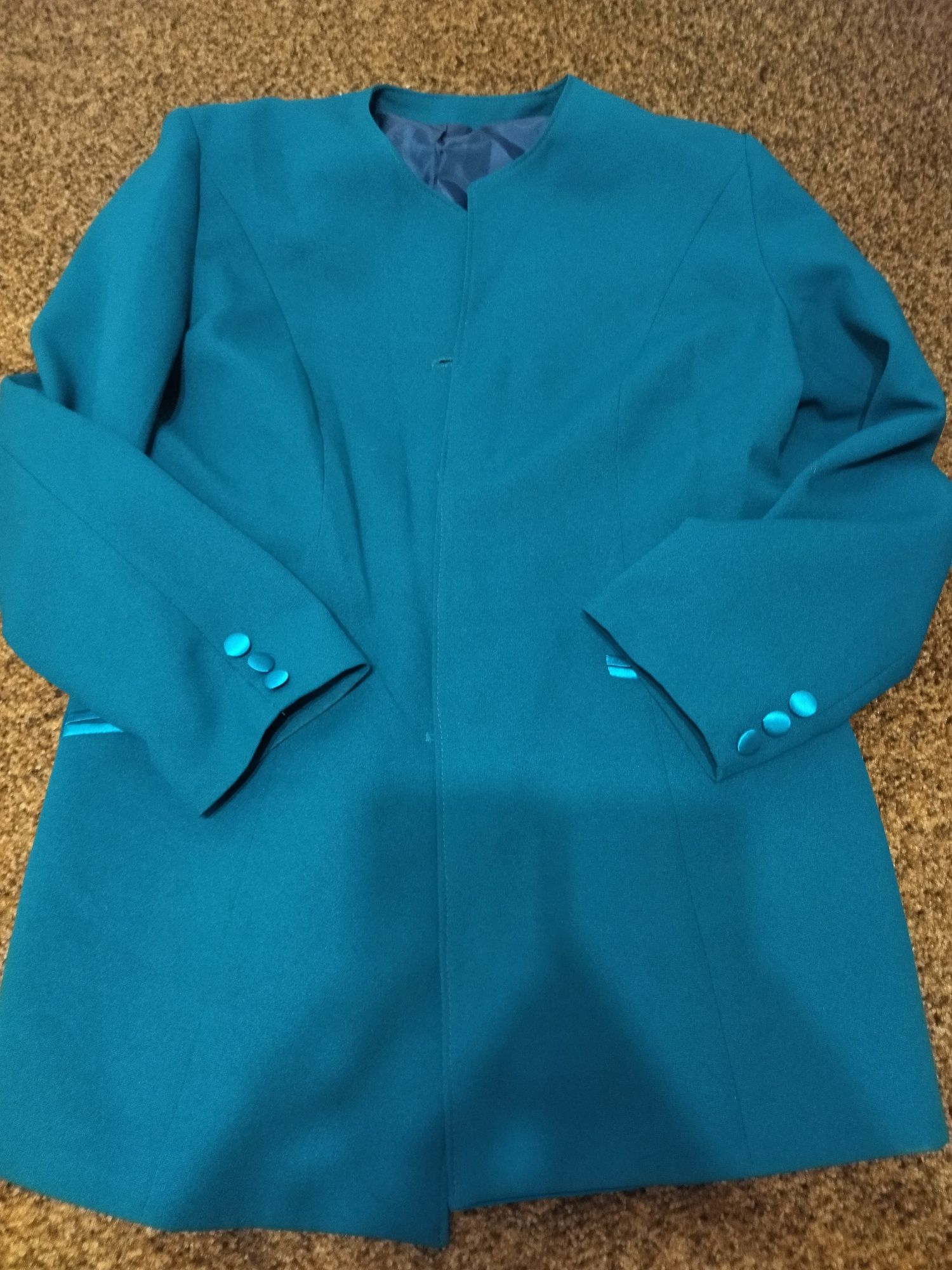 Продам піджак жіночий зелений
