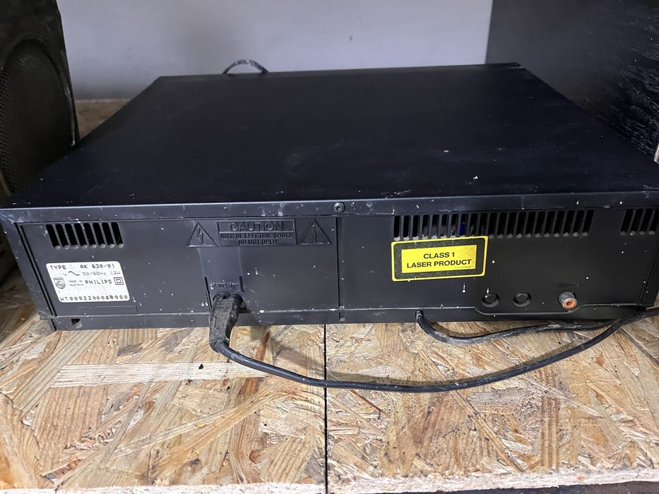 CD проигрыватель Philips AK630