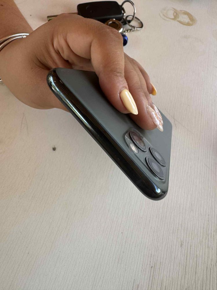 IPhone 11 Pro Max 256GB c/ caixa