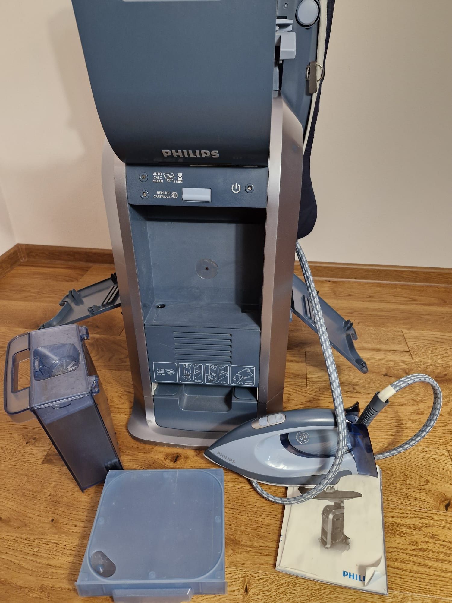 Zintegrowane deska do prasowania Philips  GC9940 żelazko wytwornica