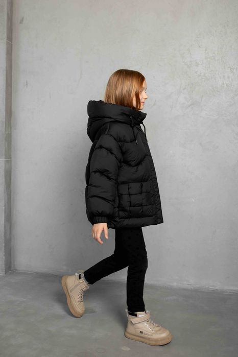 Зимова куртка на дівчинку,р.146