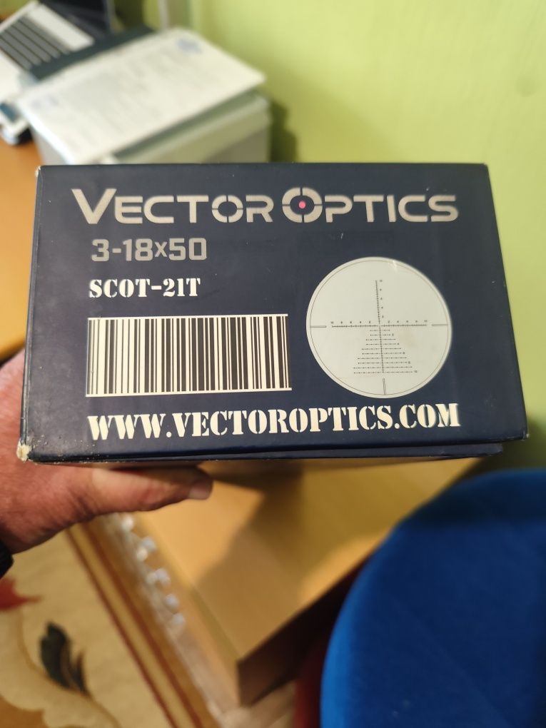 Оптичний приціл Vector Optics Continental 3-18-50