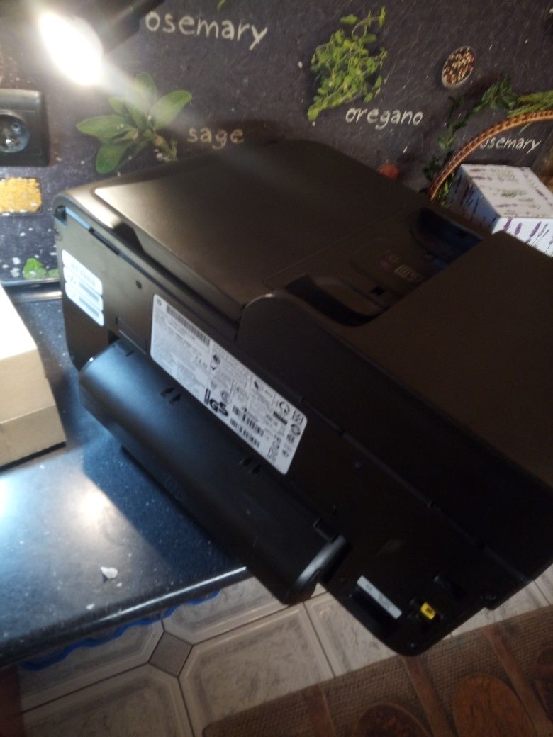 Drukarka HP Ofifcejet PRO 8600 skaner fax uszkodzona nie włącza się