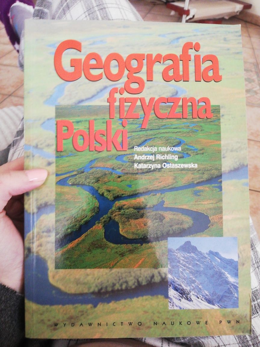 Sprzedam książkę Geografia fizyczna Polski