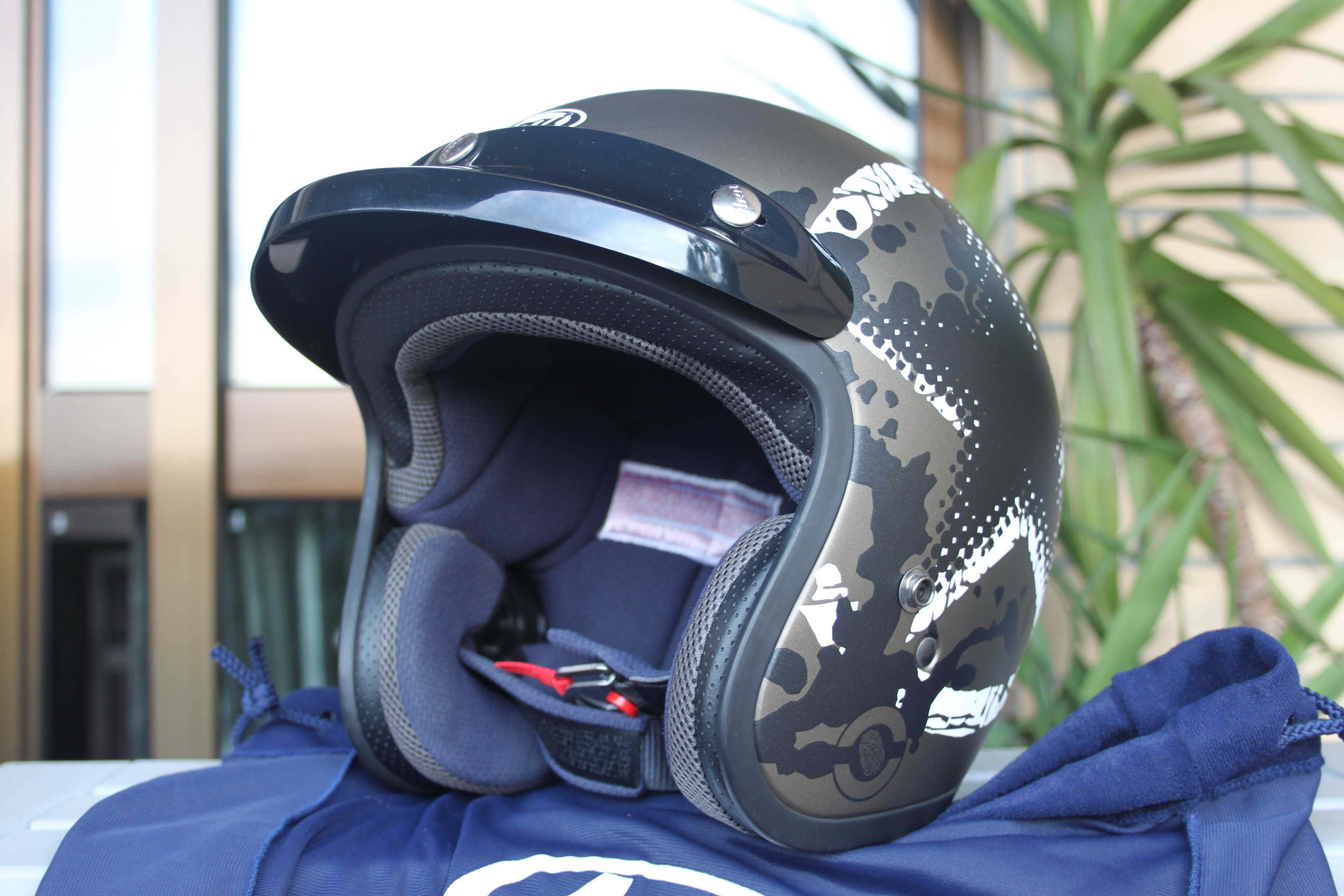 Capacete Arai Freeway e Bolhas Biltwell