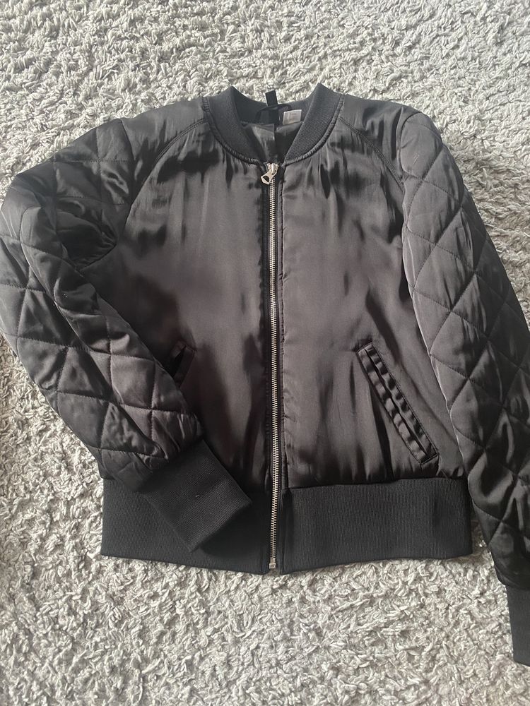 Бомбер жіночий H&M