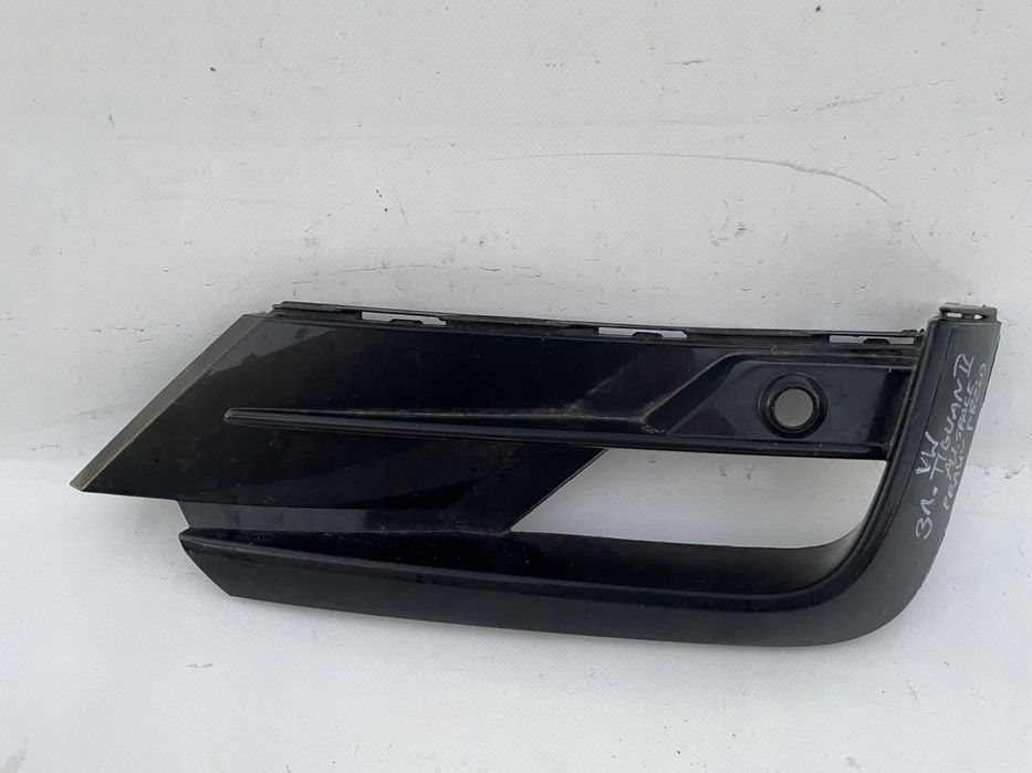 VW TIGUAN II ALLSPACE Kratka zderzaka przód prawa R-Line 5NN853666