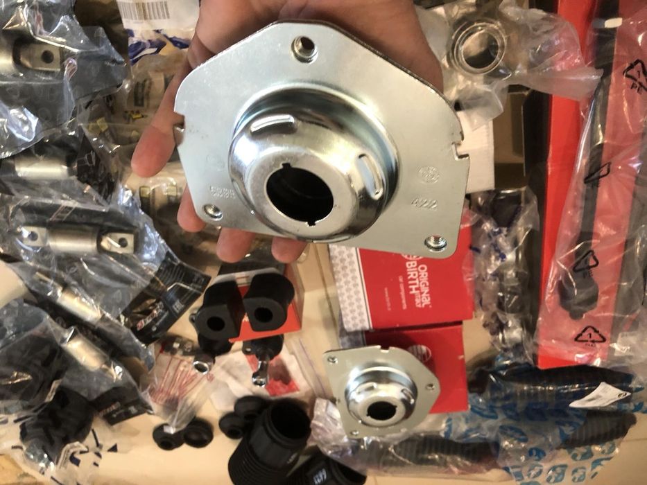 Подушка-підшипник Фіат Тіпо Крома Браво Темпра Лянча Дельта Тема Дедра