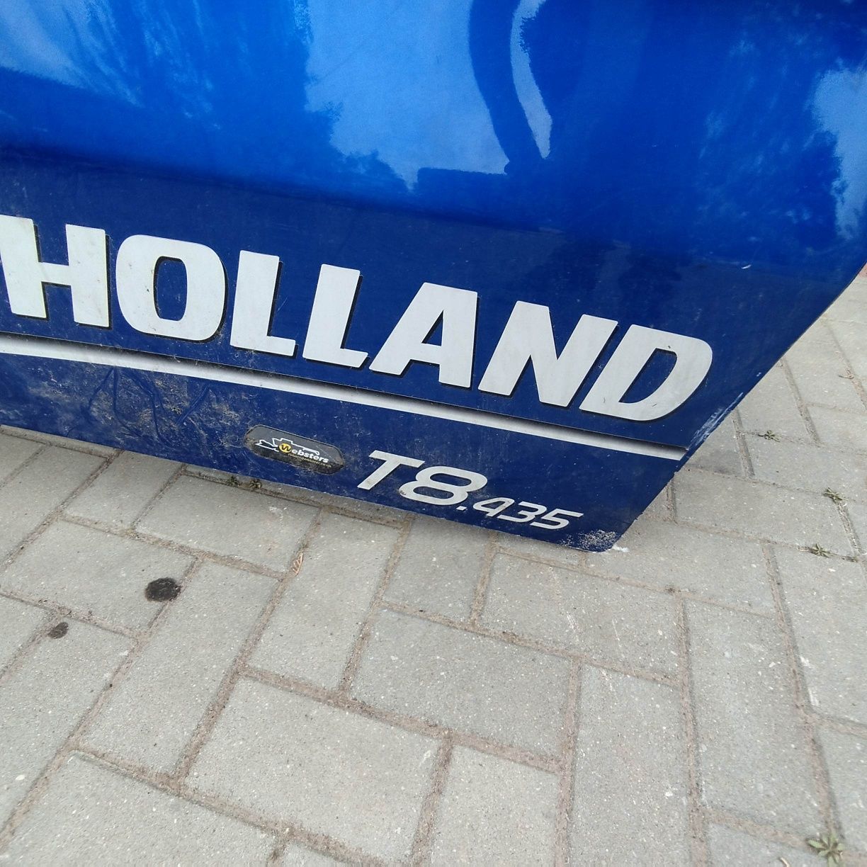 Maska pokrywa silnika ciagnik New Holland 8.435