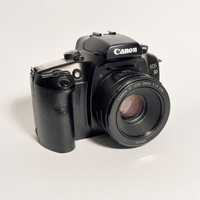 Canon Eos 30 + battery grip + obiektyw 50 mm f1.8
