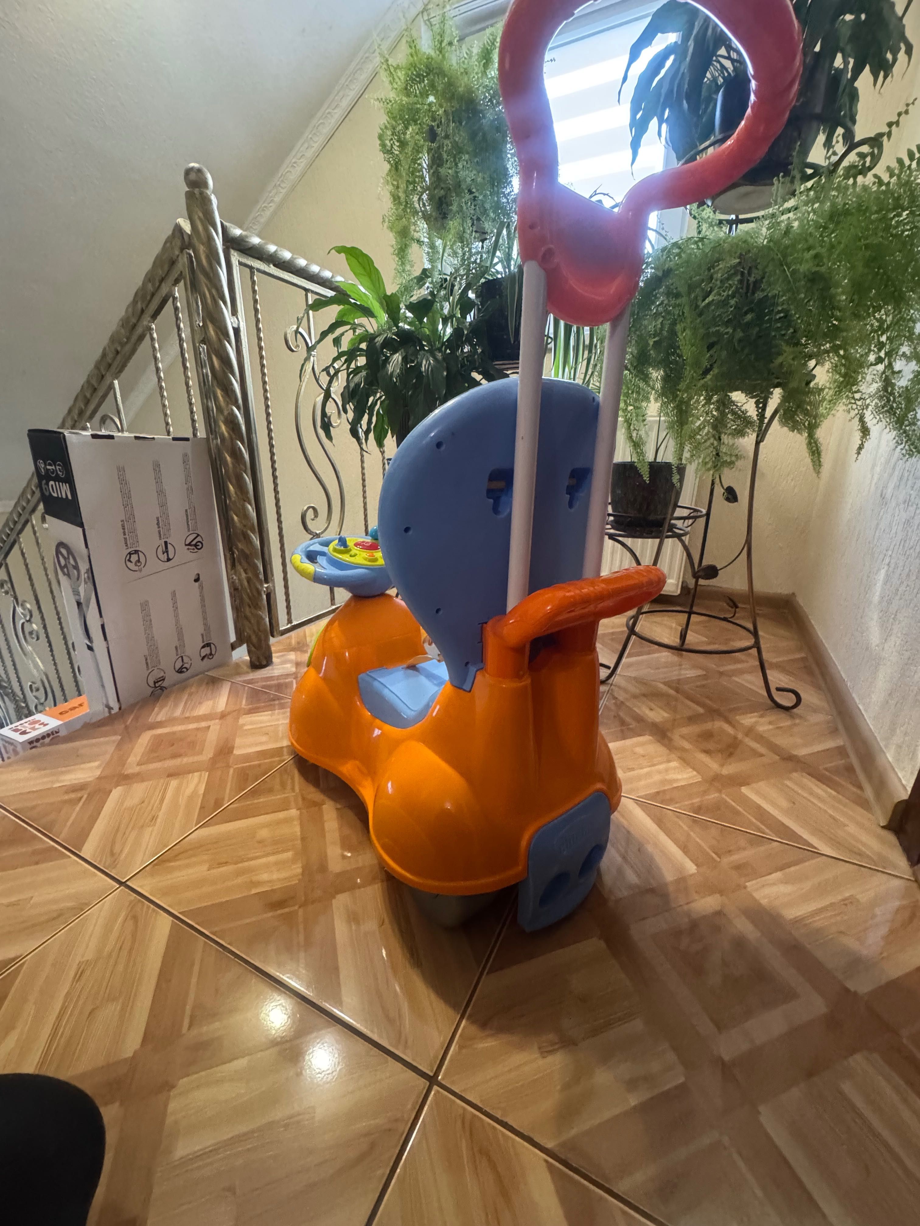 Толокар машинка чіко