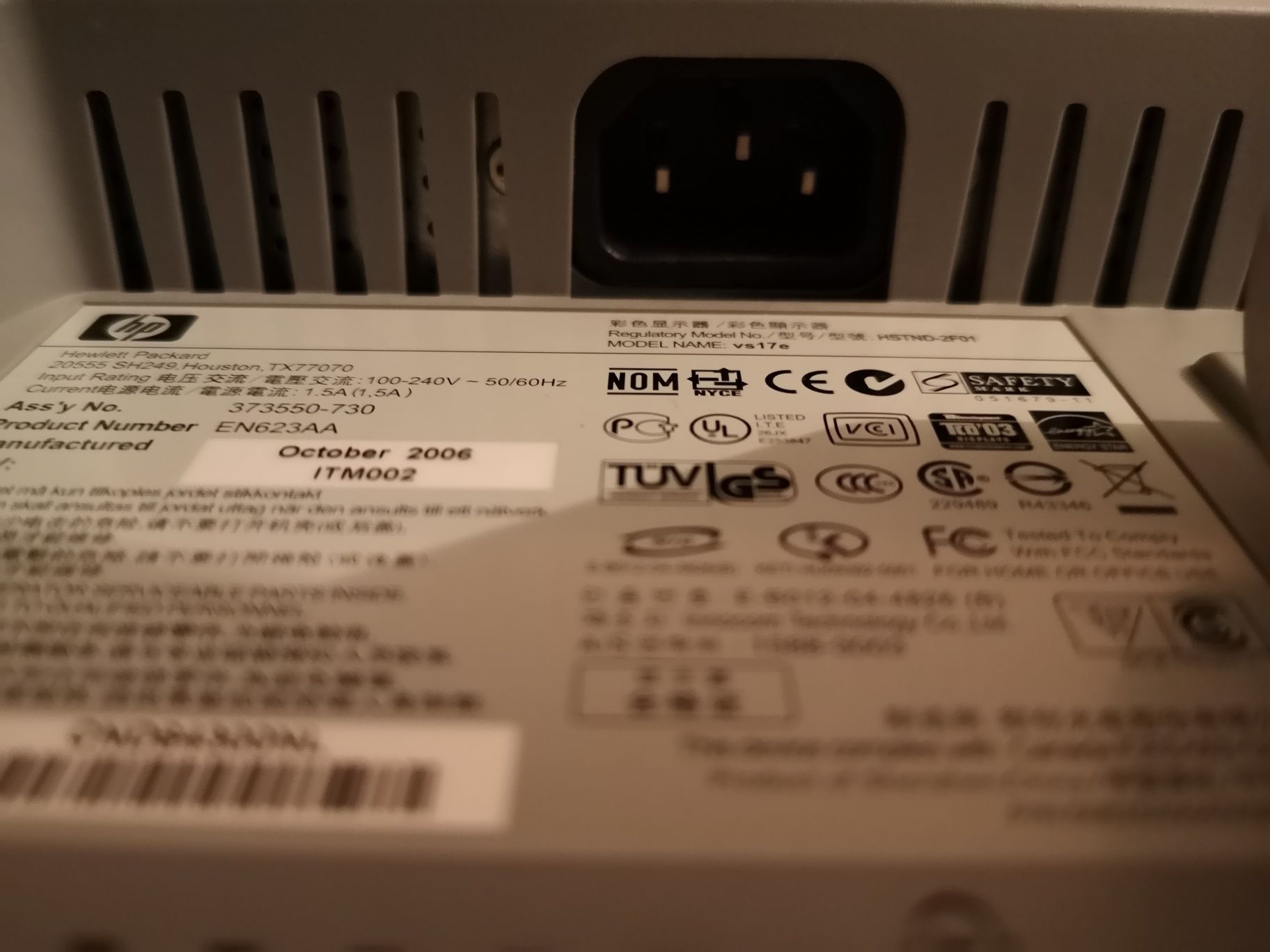 Monitor 17" HP com colunas som