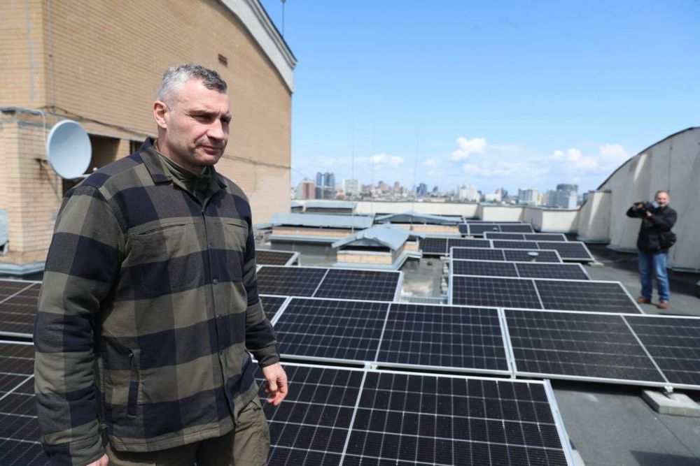 Продаж 3к квартири в ЖК Голосієво з генератором та сонячними панелями