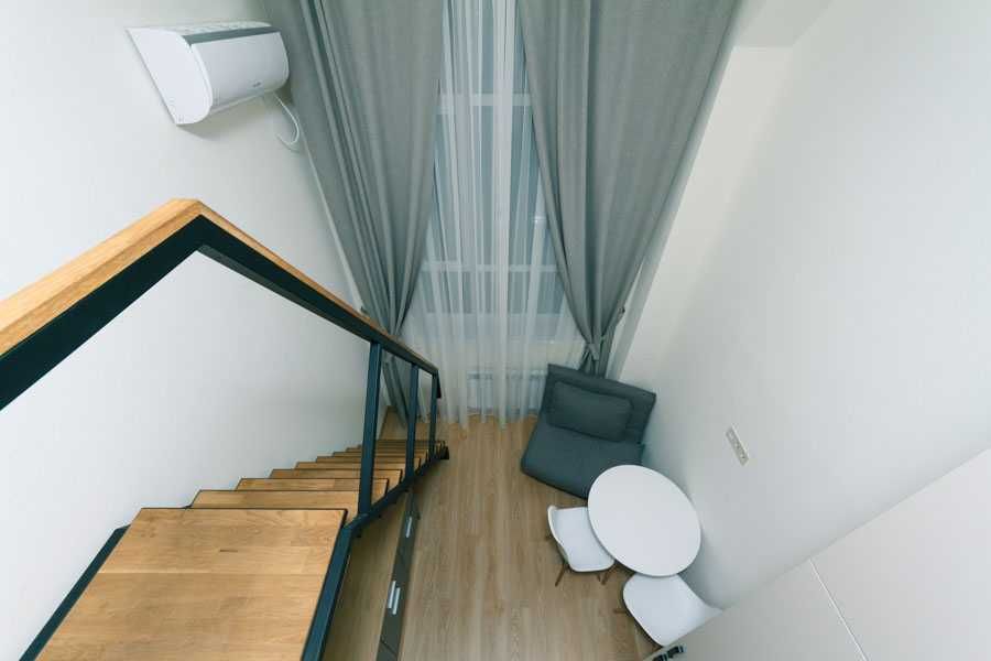 Подобова оренда дворівнева квартира -Loft метро Берестейська.