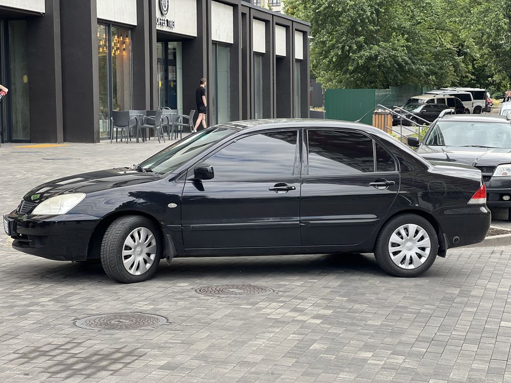 Продам авто лансер 9