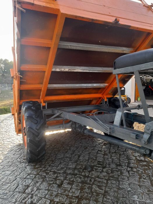 Trator/ motocultivador 14 CV