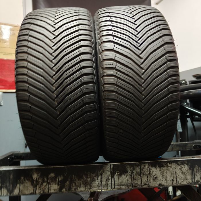 255/40/20 XL Sprzedam parę opon całorocznych Michelin
