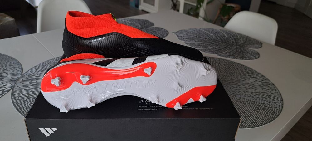 Buty piłkarskie adidas Predator League LL 44 2/3