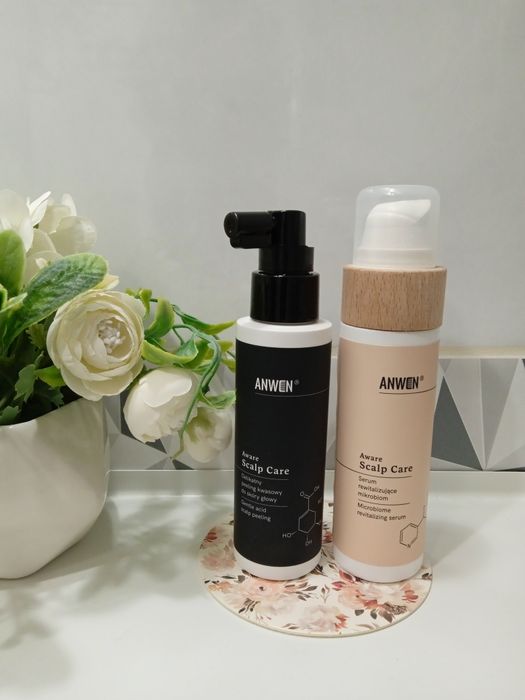 Delikatny peeling do skóry głowy Anwen plus serum rewitalizujace mikro