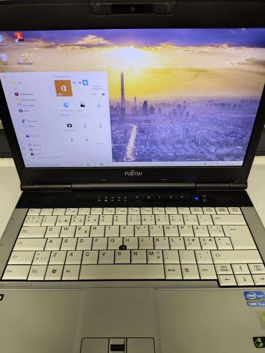 Laptop Fujitsu Siemens Intel i5 dysk SSD matryca HD