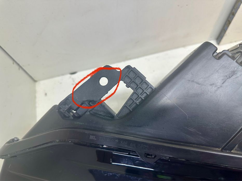 Фара левая Acura MDX 2022 2023 2024 33150TYAA01