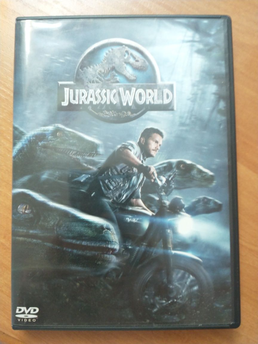 Płyty DVD    Everest     Wielki Mur    Jurassic World