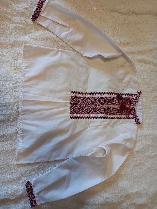 Вишиванка на хлопчика 8-10 років