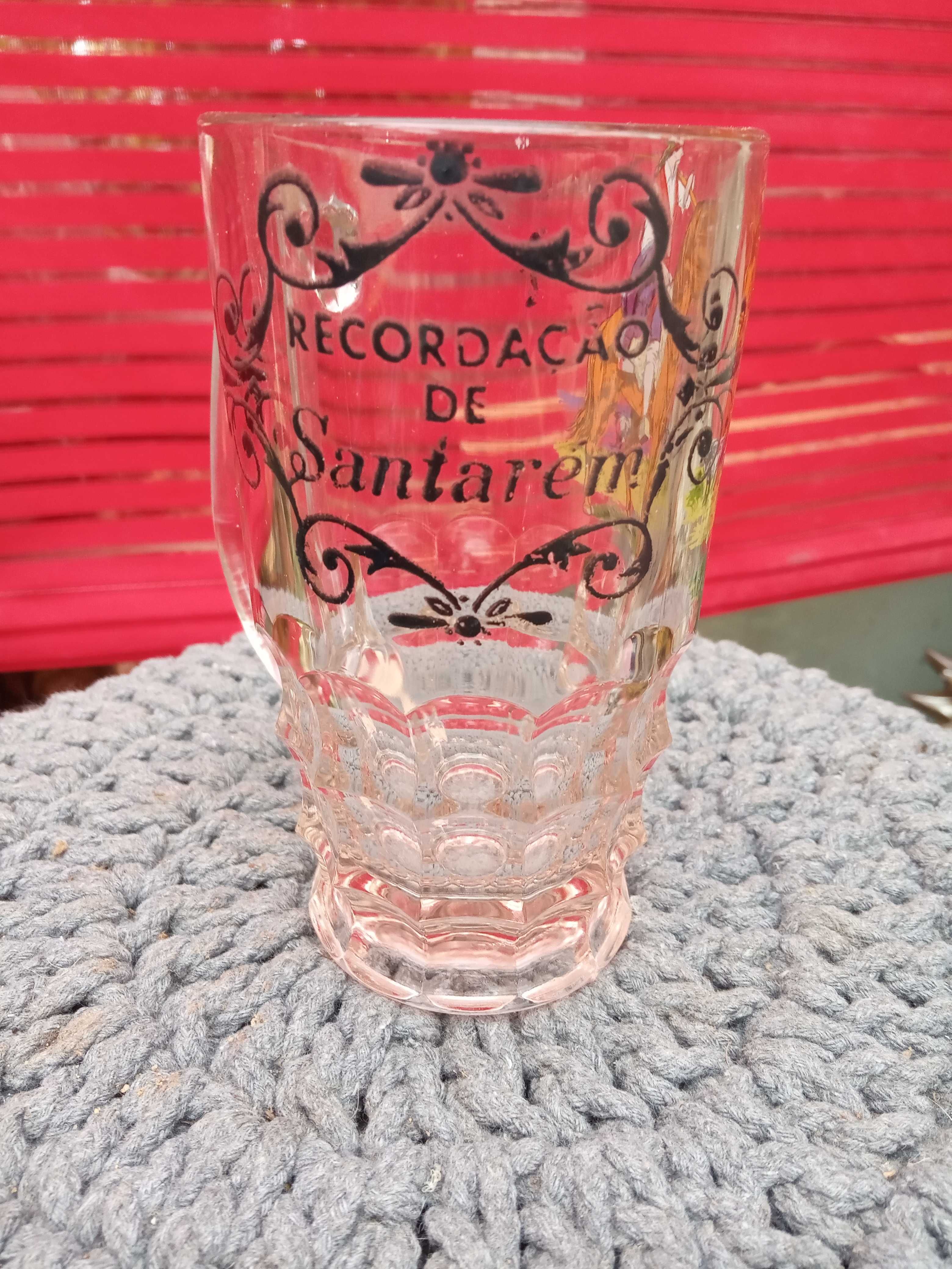 Caneca antiga recordação de Santarém