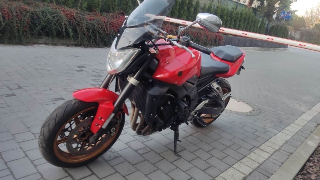 Yamaha FZ1n po dużym serwisie, niski przebieg 38k Fazer 1000 FZ 1 N