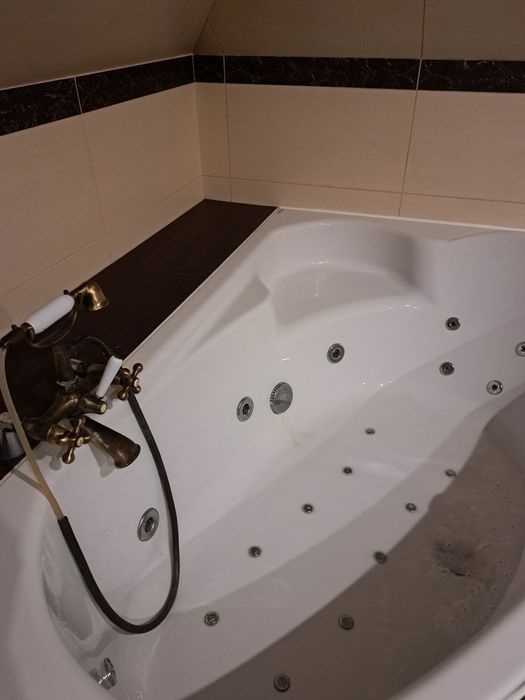 Wanna narożna Cersanit z hydromasazem