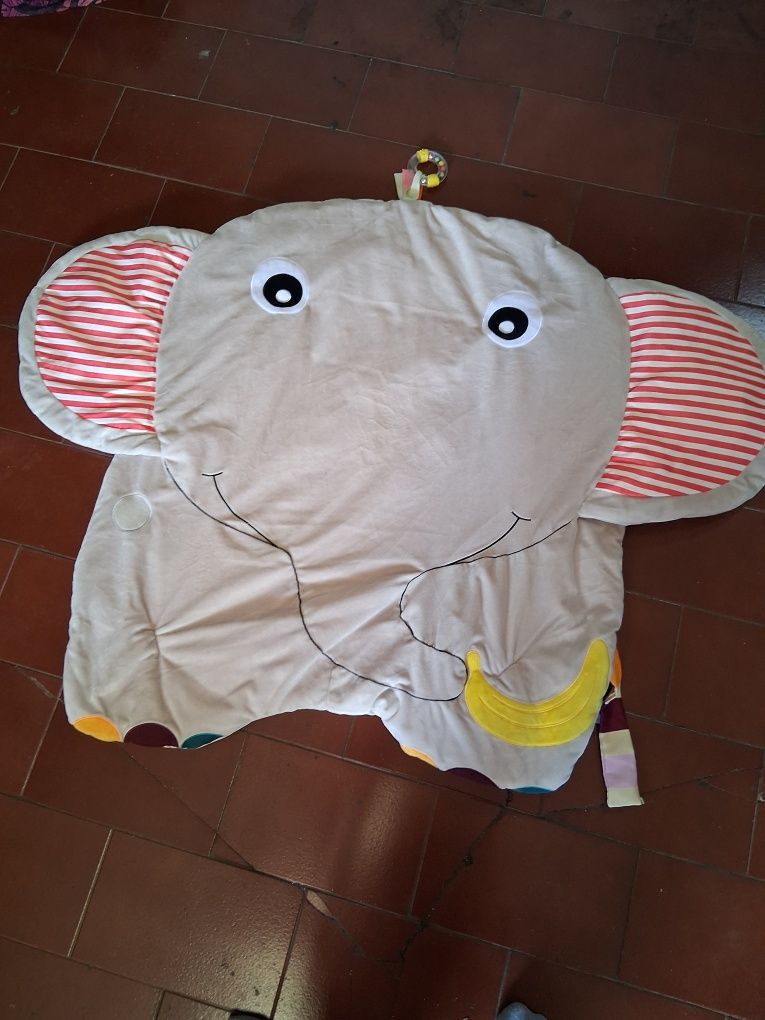 Roupa de cama praticamente nova