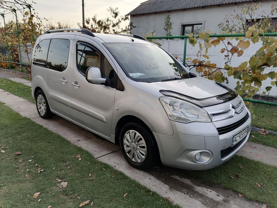 Продається Сітроен берлінго 2011 року